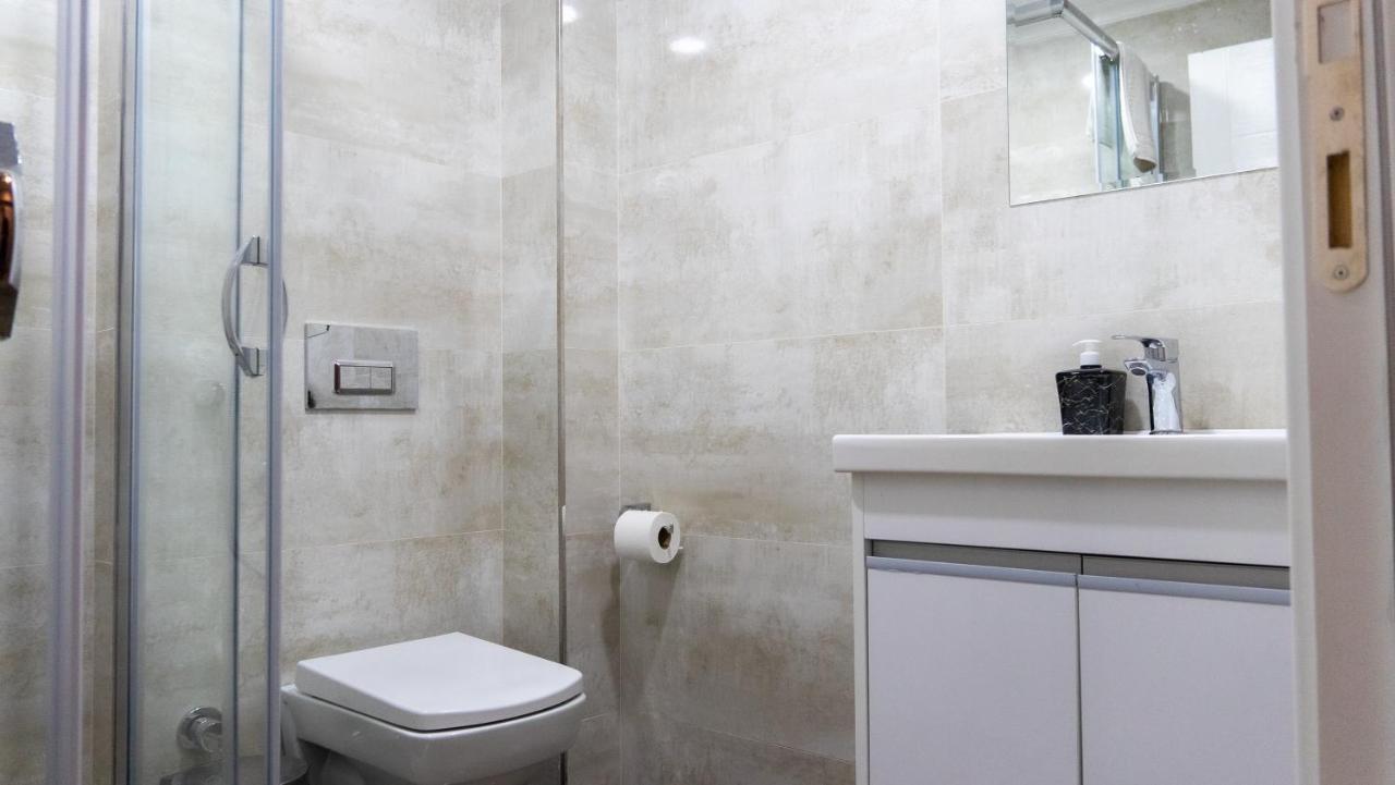 Bursa Suites Apart Otel Extérieur photo A modern bathroom