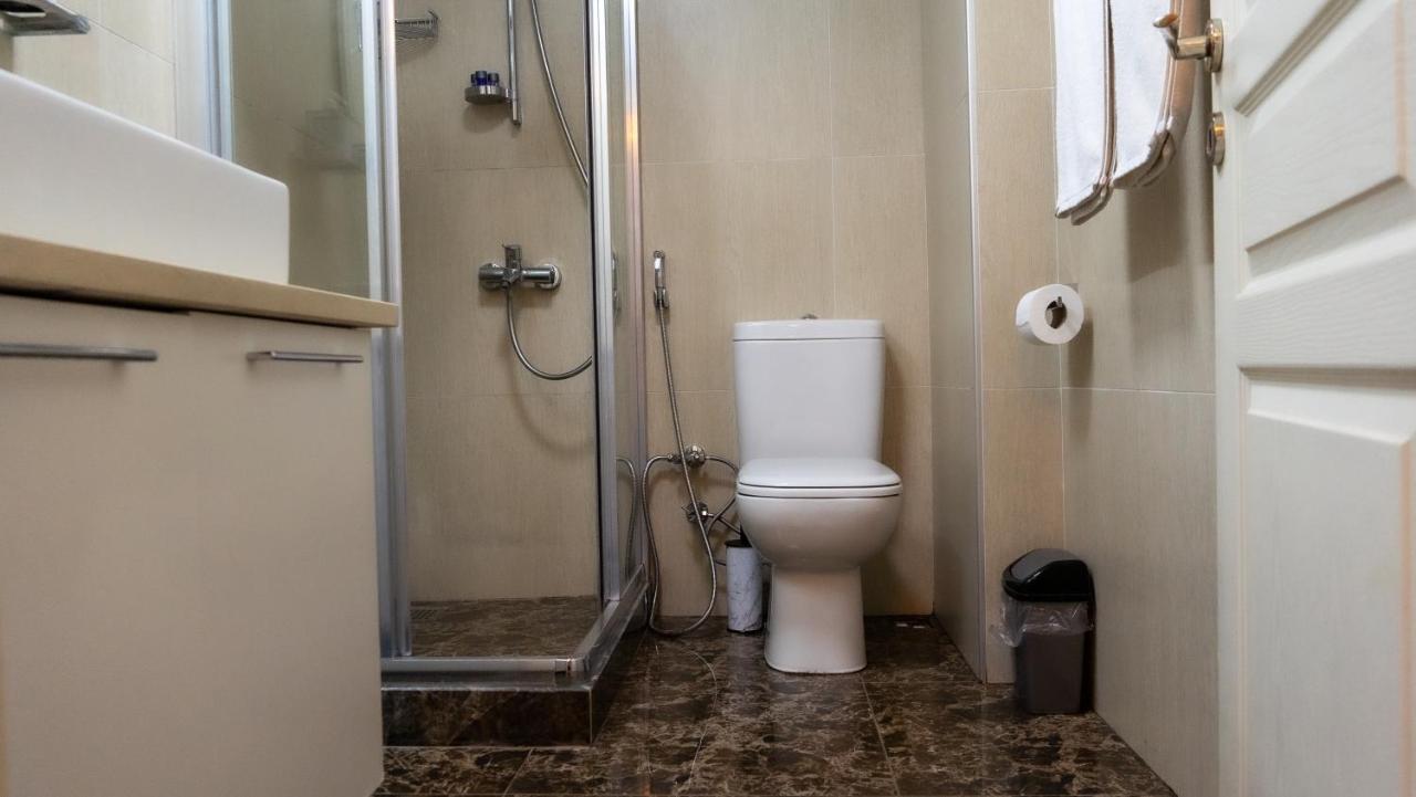 Bursa Suites Apart Otel Extérieur photo A shower cubicle